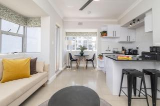 Bright Modern 2Bed1 Central Apartment with Pool - Ciudad del Cabo - 1