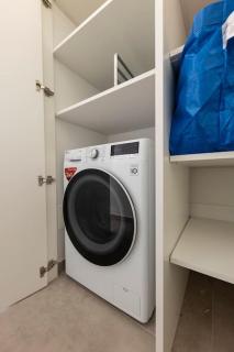 Blue Suite - City center & Garage - 5