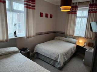 West Vale Villa - Blackpool - 3