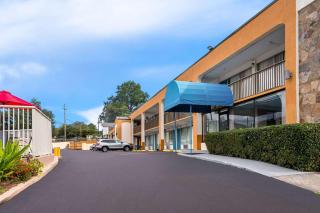Days Inn by Wyndham Clayton - Clayton - 8