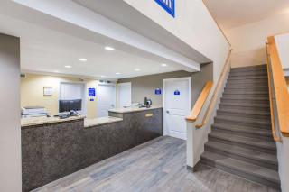 Days Inn by Wyndham Hays - Hays - 9