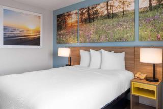 Days Inn by Wyndham Neenah - Neenah - 3