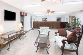 Super 8 by Wyndham Whiteville - Whiteville - 8