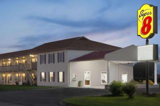 Super 8 by Wyndham Whiteville - Whiteville - 9