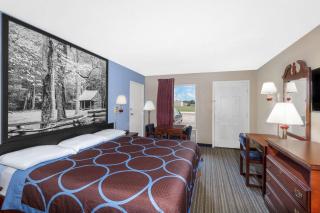 Super 8 by Wyndham Whiteville - Whiteville - 6