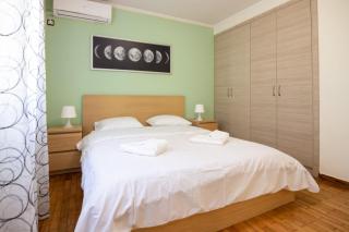 Private apartment close to the beach - Athens - 9