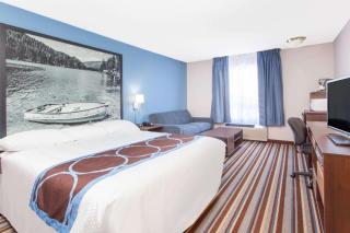 Super 8 by Wyndham Fort Frances - 6