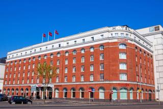 Ramada by Wyndham Belfast - Belfast - 8
