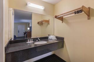 Travelodge by Wyndham Natchitoches - Natchitoches - 3