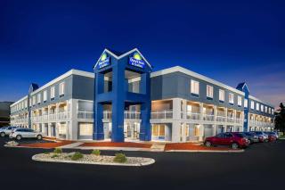 Days Inn & Suites by Wyndham Warren - Warren - 7