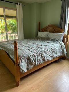 Private Rooms Garden Resort - Cloverdale - 7
