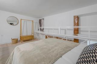 Luxury Apartment in the Center - 4
