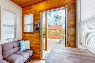 Green Cabin on the Ranch - Harper - 5