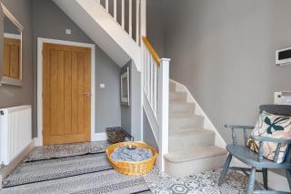 No. 1 - Laurel Cottage - Pass the Keys - 1