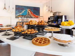 Mercure Napoli Centro Angioino - Naples - 6
