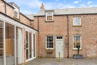 No. 3 - Lime Tree Cottage - Pass the Keys - 2