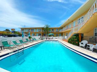 Sunrise Motel - St. Pete Beach - 0