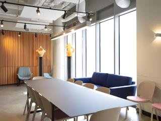 Terry Frost Budget-Friendly Ensuite Room for Students Only - 3