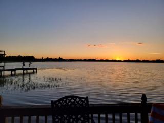 Charming Lakefront Home Hot Tub - 7