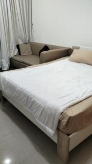 Luxury Room by the Sea Stunning View, King Bed, and Cozy Living Space - Room inside Apartment - Adschman - 9