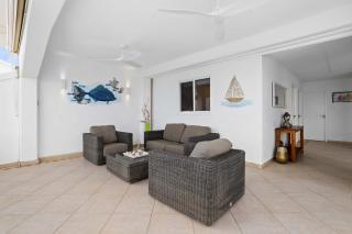 Belmar Oceanfront Apartments 21 right on the ocean with diving facilities - 3