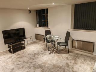 Lovely 1 bedroom apartment with free parking & gym - Kirkburton - 7