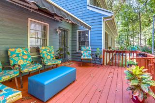 about 30 Mi to Atlanta - The Wellness Manor with Deck! - 9