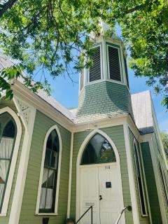 The Downtown Abbey - San Marcos - 5