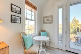 Steps to Sutter Creek Chic Wine Country Cottage - Sutter Creek - 1