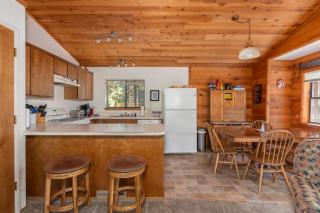 Shasky Retreat - Dorrington - 1