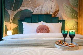 Stylish 1BR & Balcony in North Business District - 9