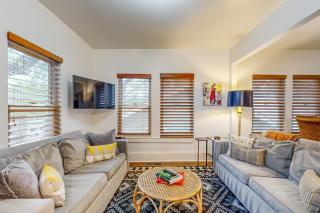 Clarksville Cottage - Austin - 9