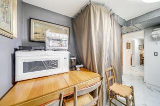 Hot Tub and Sweeping Views Apt in Clarkston! - 3