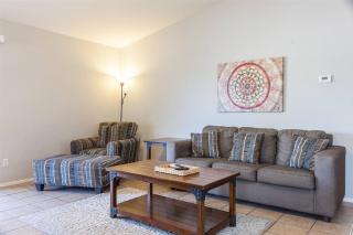 Cozy house near stadium with pool heater, BBQ - 7
