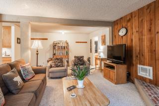 Mammoth Ski& Racquet Club A #1 - 2 bed 3 bath ski in ski out! Mountain Views! - Mammoth Lakes - 6
