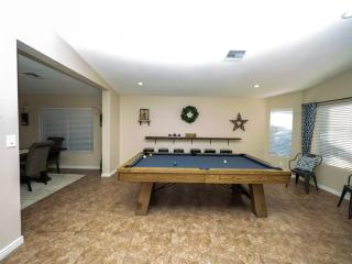 Spacious house with pool heater, hot tub, billiards - 7