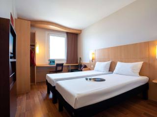 Ibis Hotel Plzeň - Pilsen - 2