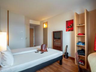 Ibis Hotel Plzeň - Pilsen - 1