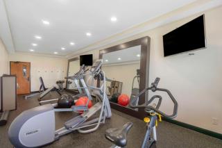 Best Western Plus Ellensburg Hotel - 4