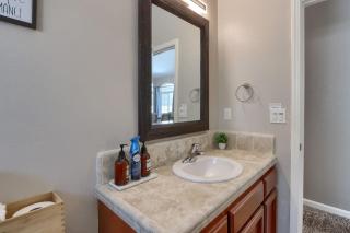 Yosemite Hilltop Gated Villa near Oakhurst, Bass Lake and Mariposa w EVCharger Hottub Grill and Awesome Views! - Ahwahnee - 8