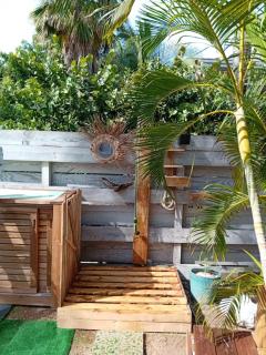 Villa Lola- Au cœur de la BO - 100m de la plage, cuve 800L - 9
