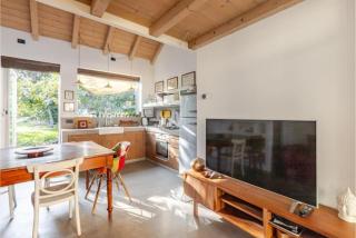 Tiny House on Water Surrounded by Greenery - Milan - 8