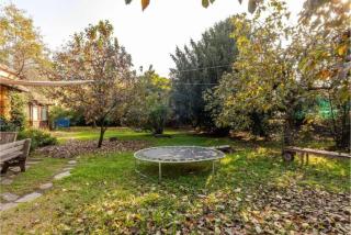 Tiny House on Water Surrounded by Greenery - Milan - 3