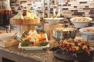 Embassy Suites Saratoga Springs - 2