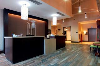 Hilton Garden Inn Burlington Downtown - Burlington - 3