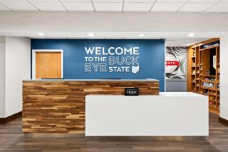 Hampton Inn & Suites Canton - North Canton - 4