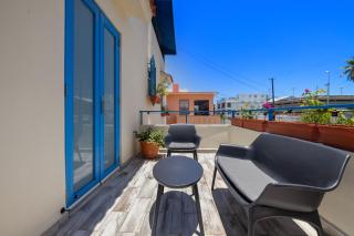 City-View Private Balcony Studio with Hot Tub MM5 - San Juan - 5