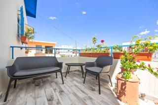 City-View Private Balcony Studio with Hot Tub MM5 - San Juan - 2