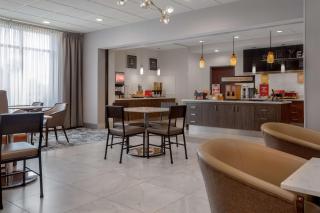 Hampton Inn by Hilton Brampton - Toronto - Brampton - 2