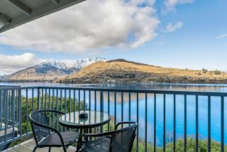 Scenic Lakefront Apartment - Queenstown - 9
